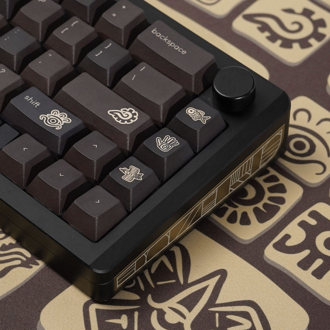 Noir Mayan Keycaps - PBT Dyesub Cherry Profile