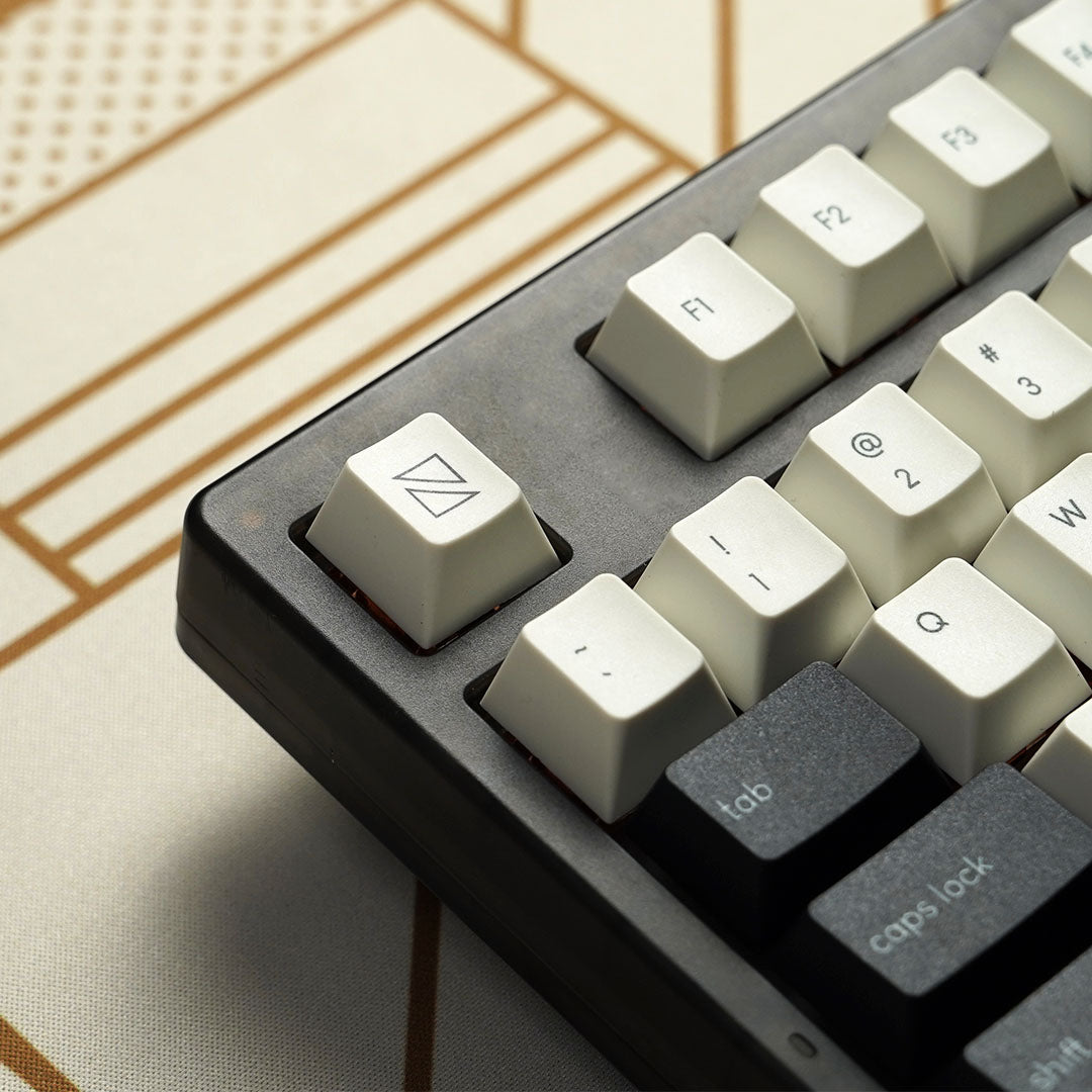 Noir Decocaps Keycaps - PBT Dyesub Cherry