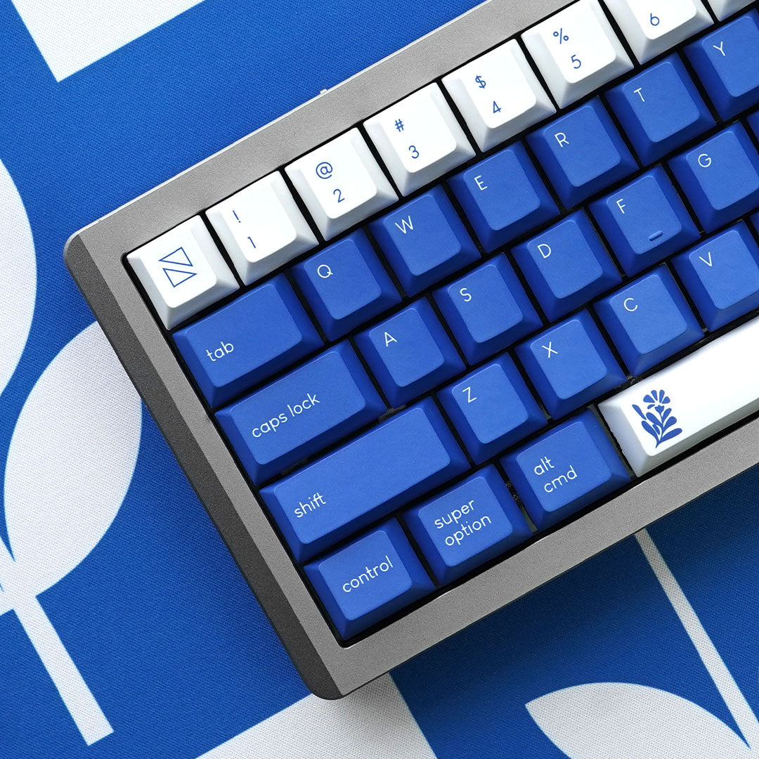 Noir Alpine Bloom Keycaps - PBT Dyesub Cherry
