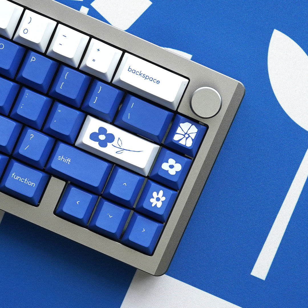 Noir Alpine Bloom Keycaps - PBT Dyesub Cherry