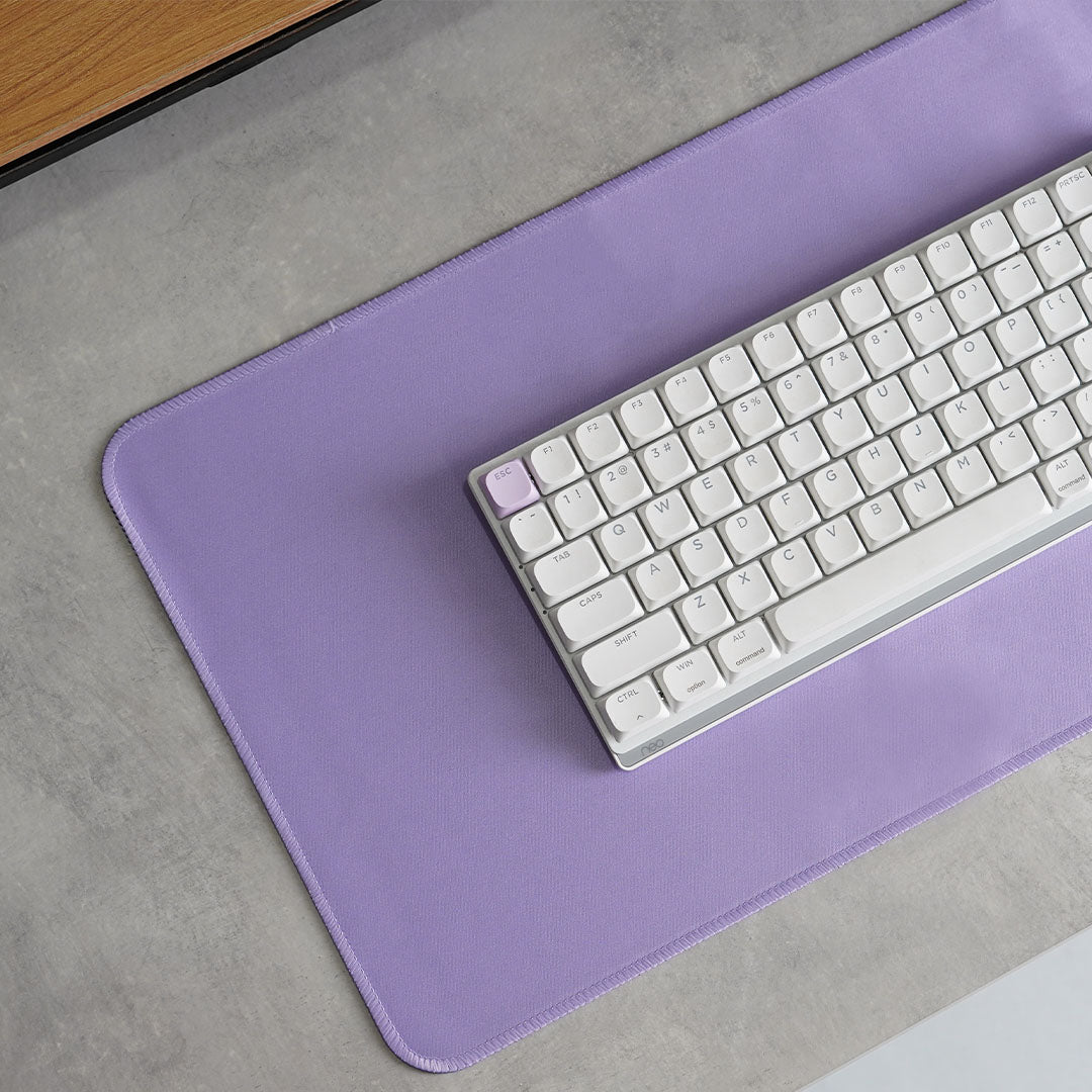 Neo Melo Slim Deskmat M lifestyle photo