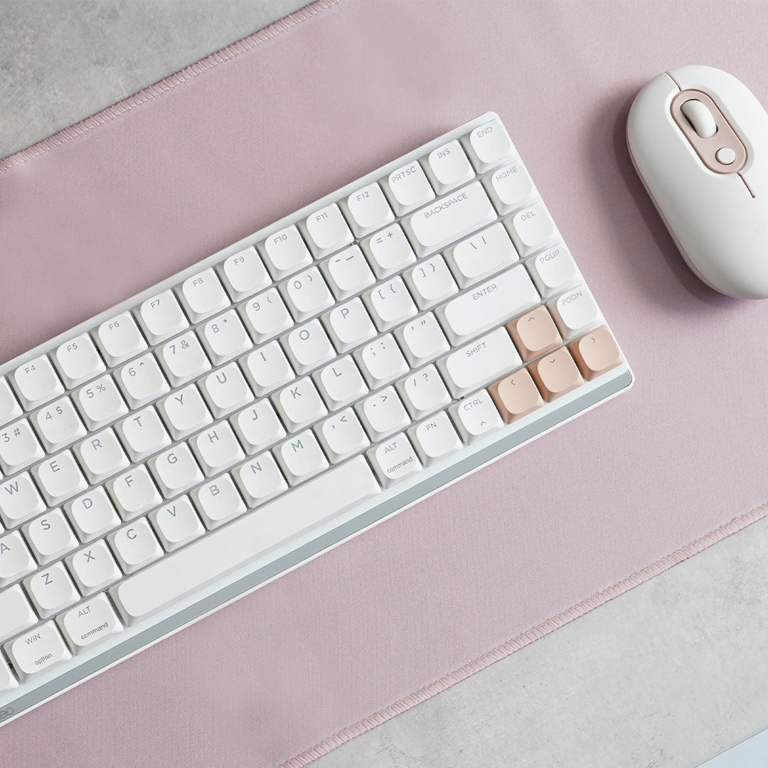 Neo Melo Slim Deskmat M lifestyle photo