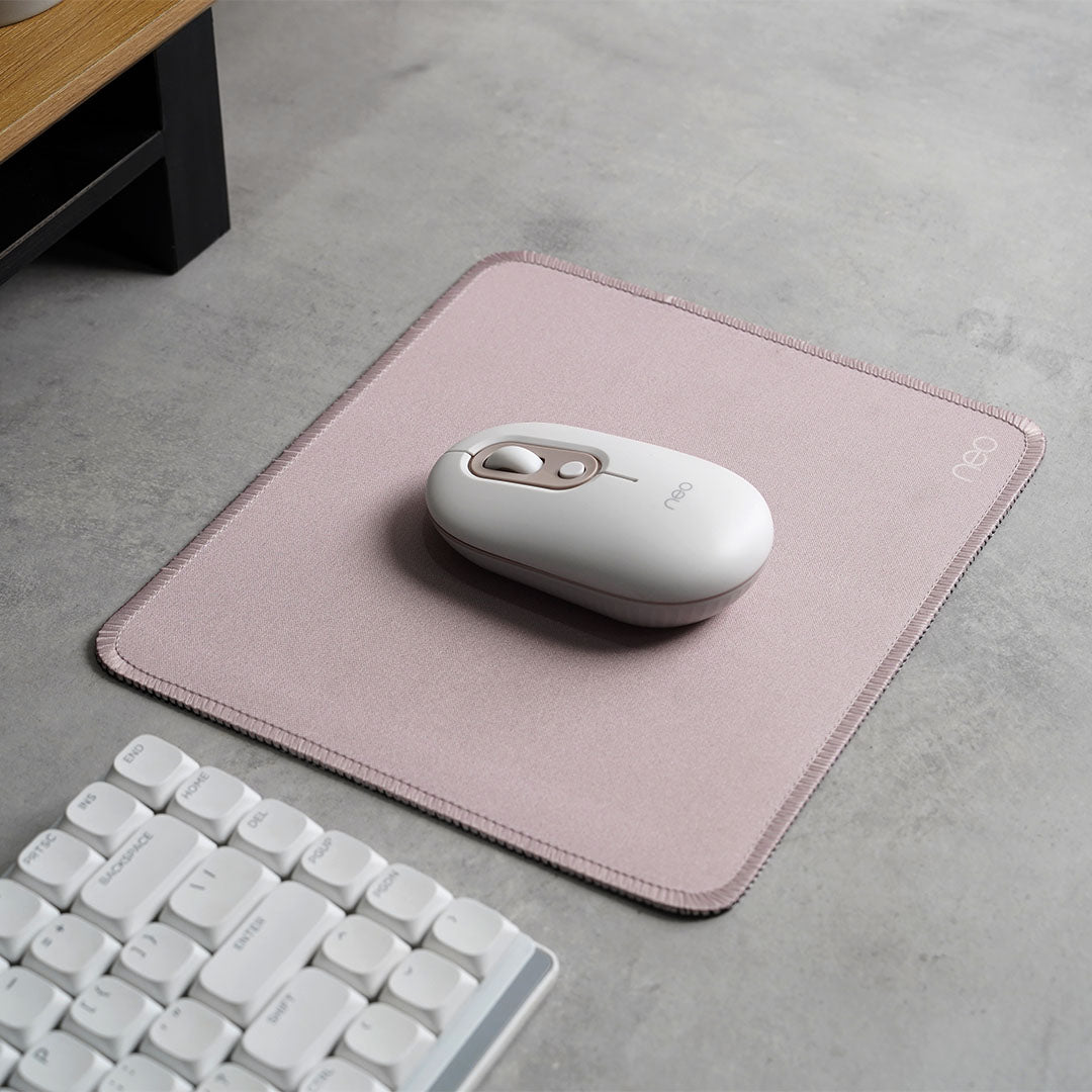 Neo Melo Slim Mousepad S lifestyle photo