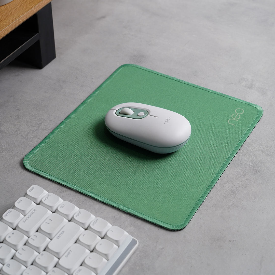 Neo Melo Slim Mousepad S lifestyle photo