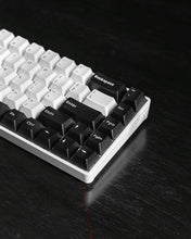 Load image into Gallery viewer, NOIR N1 Pro White - 65% Wireless Mechanical Keyboard
