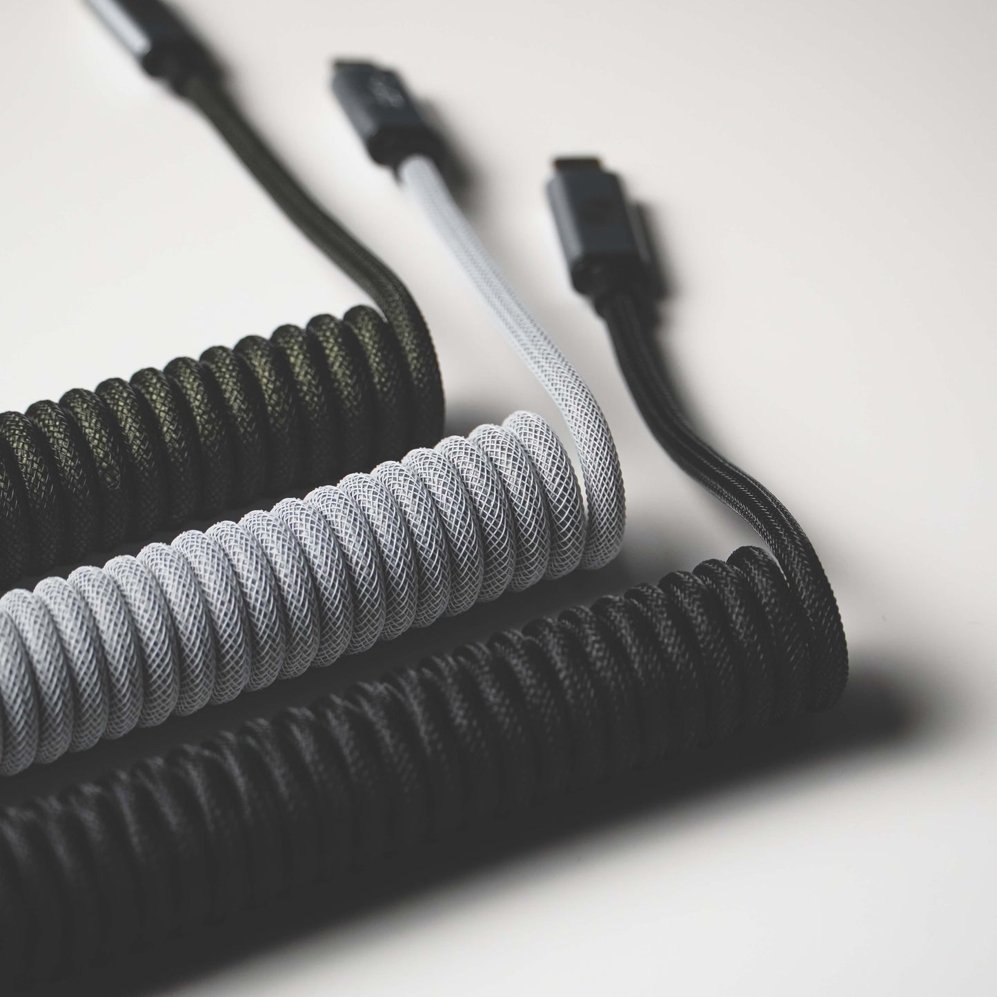 Noir Type-C Coiled Cable YC8 Aviator